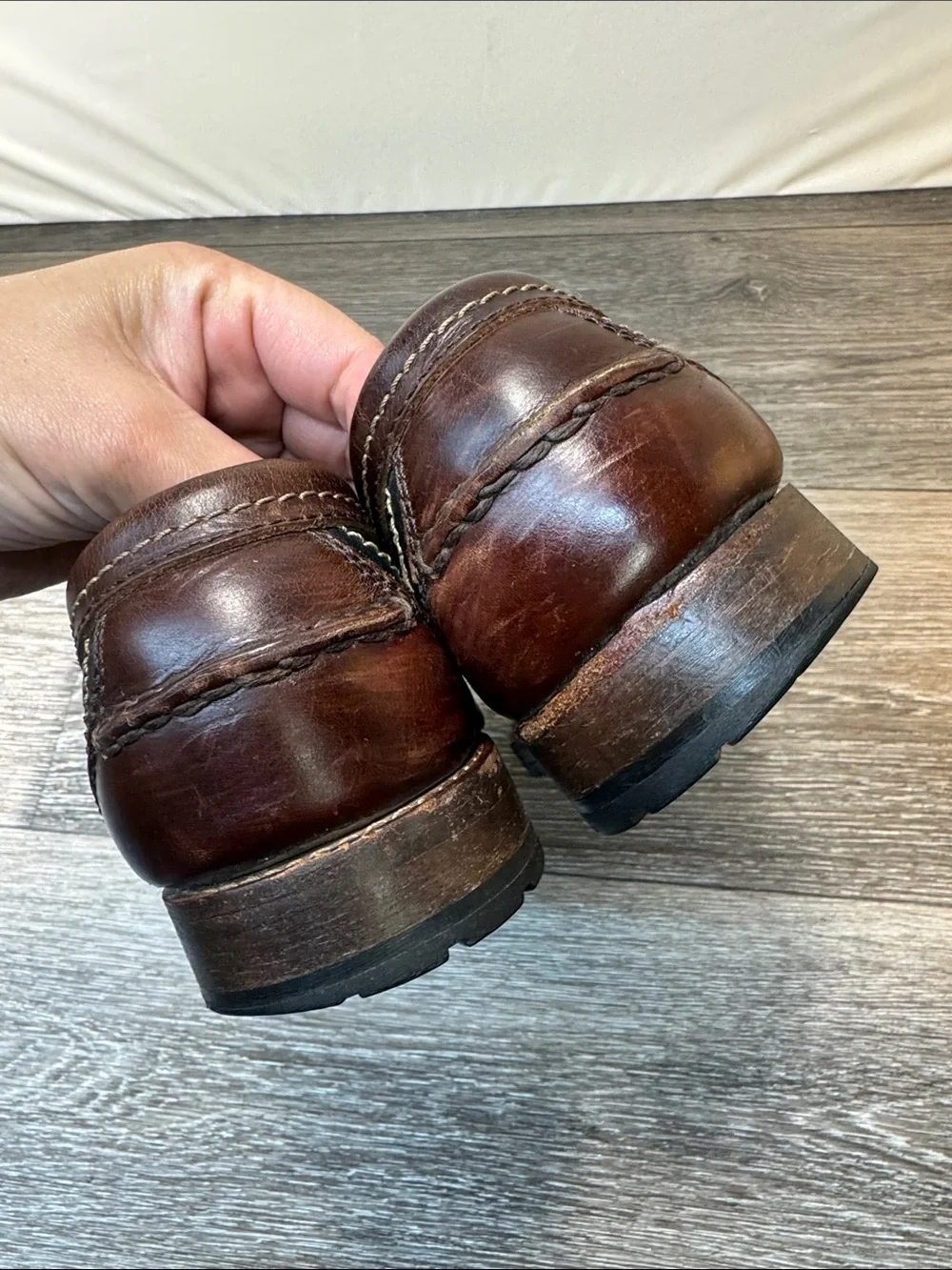 Men's Two-Tone Black and Brown Leather Penny Loafers size 8.5 (j268)